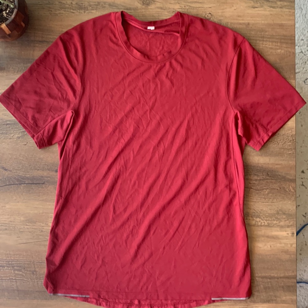 Lululemon lightweight shirt M
